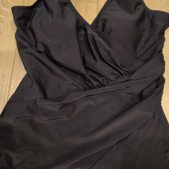 Black Twist Front Runched One Piece Swimsuit Women's LG Adjustable Straps - Picture 2 of 8